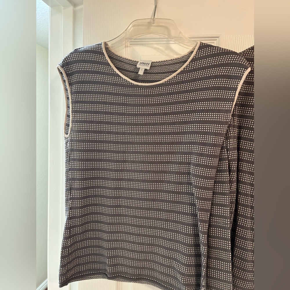 ❌SOLD❤️Armani callezioni knit tank top and cardigan set - Picture 4 of 5